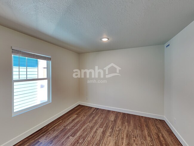 Building Photo - 6062 W Arranmore Dr