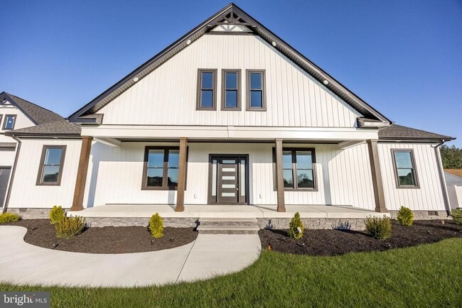 Building Photo - 5692 King Stuart Dr