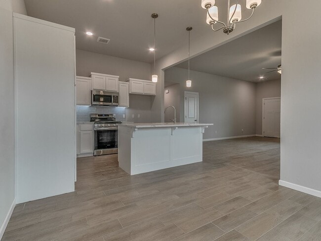 Building Photo - Beautiful New Home!