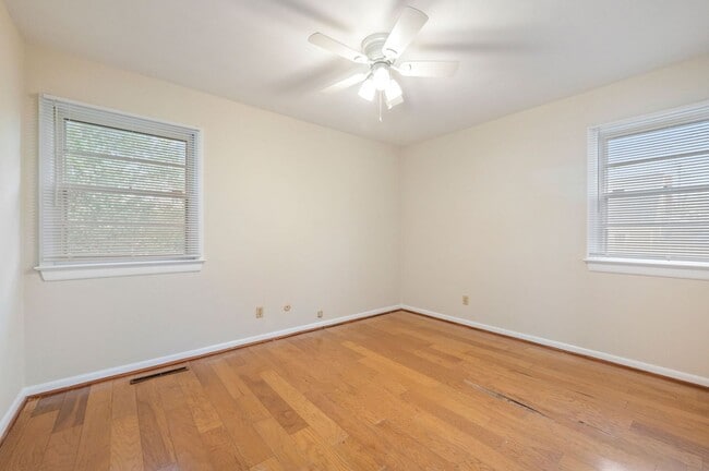 Building Photo - 721 Mayfield Ave