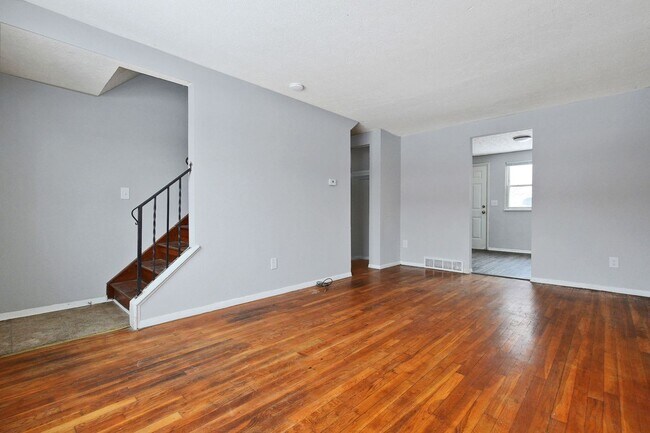 Building Photo - 3751-3753 Briggs Rd