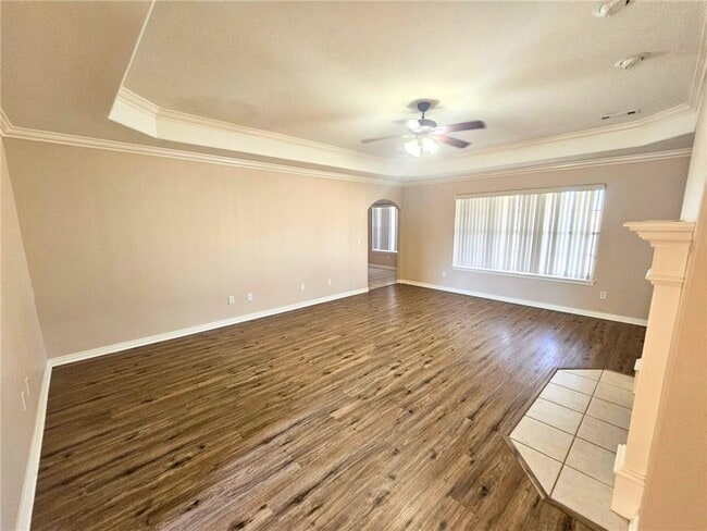 Building Photo - 3604 SW Carriageway Ave