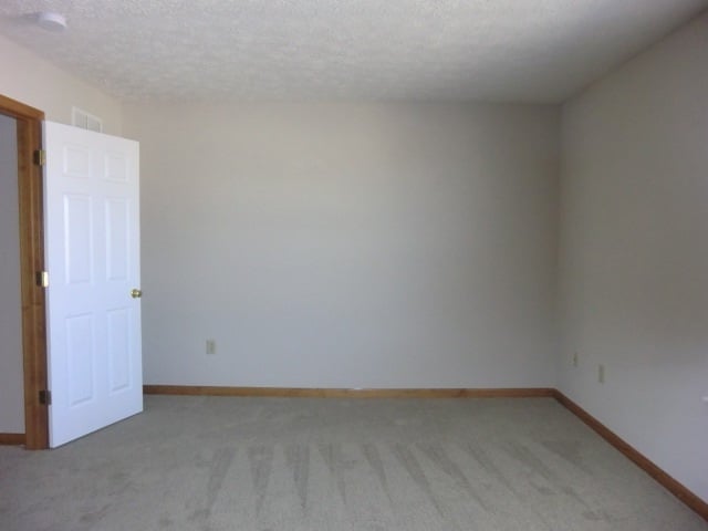 Building Photo - 233 Sandridge Dr