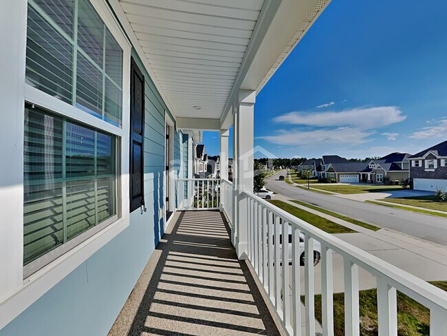 Building Photo - 128 Martello Rd