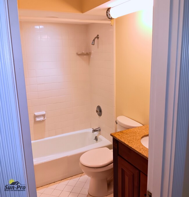 Building Photo - 9 Waterberry Cir