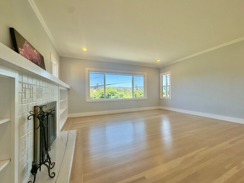 Building Photo - 161 Perry Pl