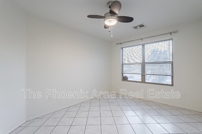 Building Photo - 663 S Colonial Ct