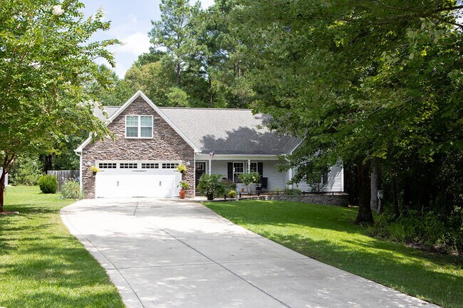 Building Photo - 276 Blue Creek Farms Drive