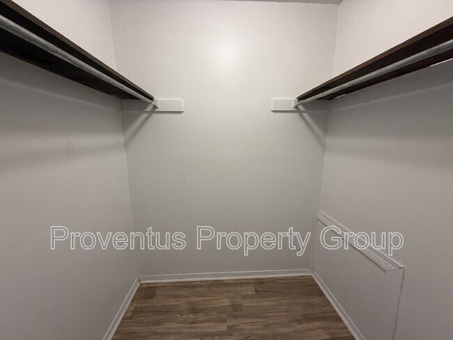 Building Photo - 350 N Crow Rd