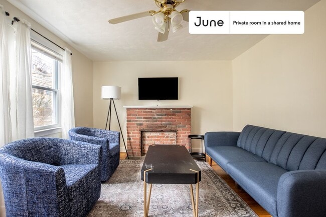 Building Photo - Room in Shared 5 bed/2 bath home