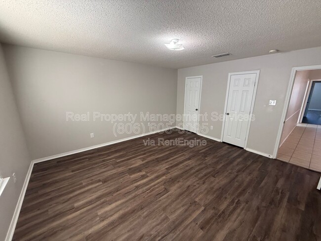 Building Photo - 6715 91st St