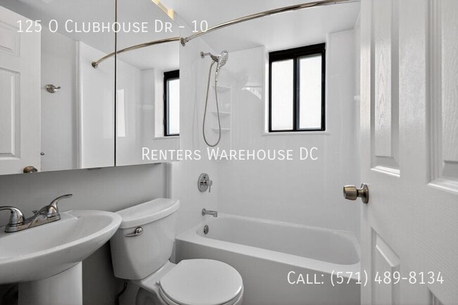 Building Photo - 125 O Clubhouse Dr SW