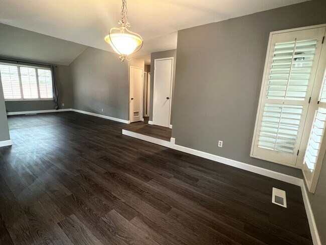 Building Photo - 3214 Harbour Dr