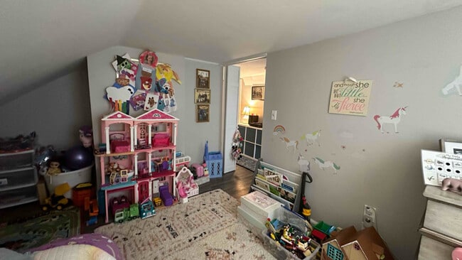 Building Photo - 171 East St