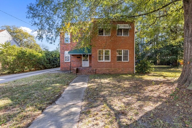 Building Photo - 308 Causey Ave