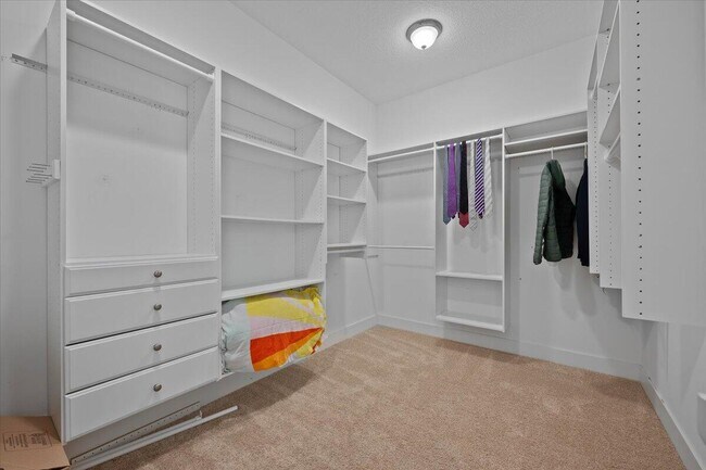 Building Photo - 1127 Faulkner Ter