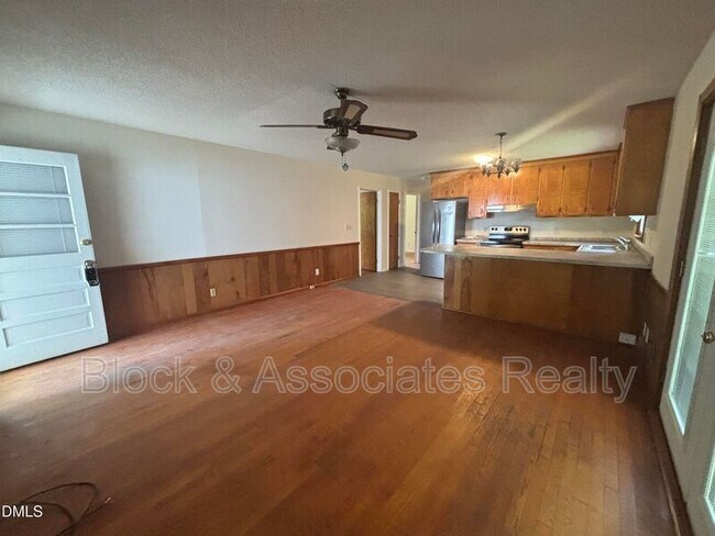 Building Photo - 3609 Melrose Dr