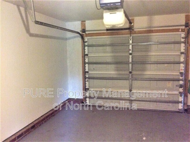 Building Photo - 3958 Damask Drive