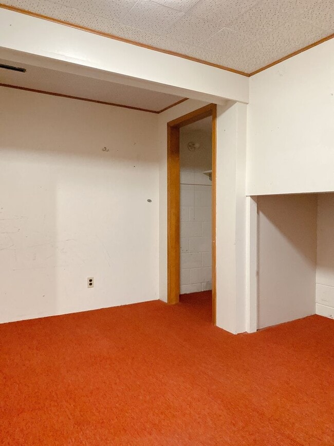 Building Photo - A wonderful 4-bedroom house in the Benson Gardens area - near Walmart Neighborhood Market, Asian ...