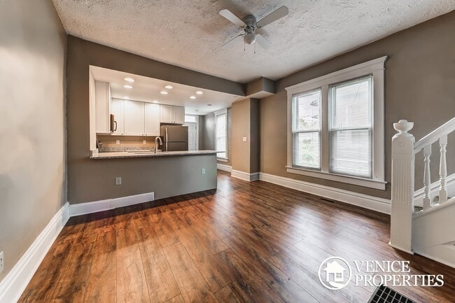 Building Photo - 3 Bedroom on OSU Campus