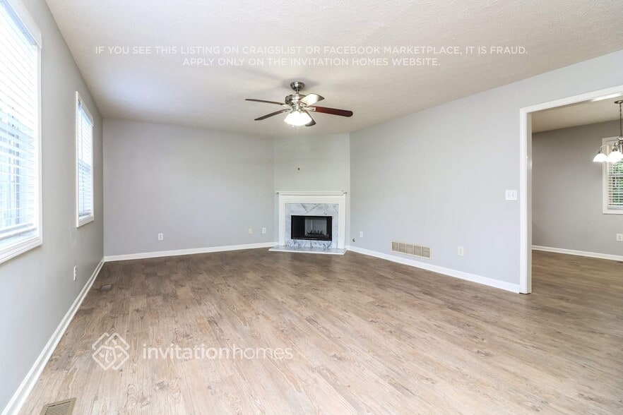 Building Photo - 3795 Cherokee Overlook Dr