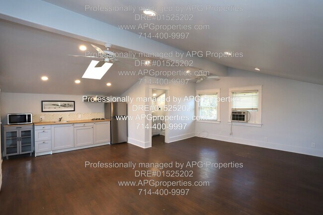 Building Photo - 163 N A St