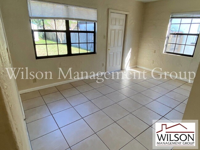 Building Photo - 419 Westminster St