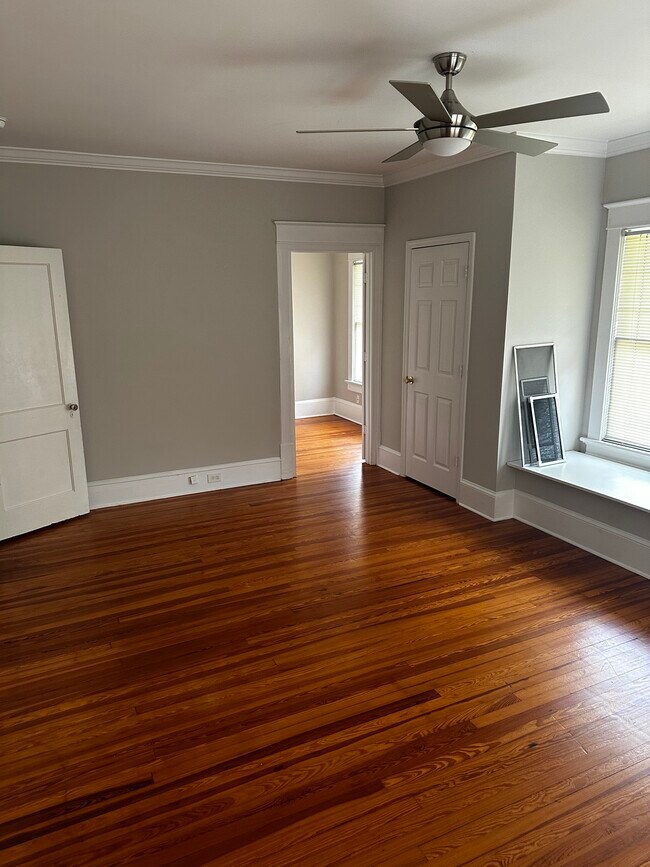 Building Photo - 2962 Park St