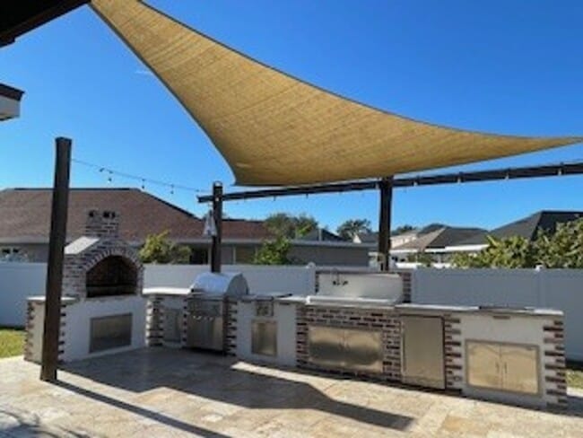 Building Photo - Carrollwood area , Andover Community , 3 Bedroom 2 Bath with beautiful Outdoor Living space. For ...