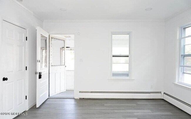 Building Photo - 144 Beal St