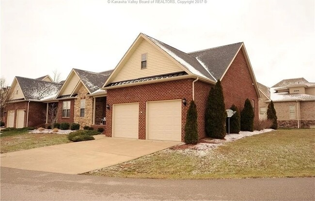 Building Photo - 49 Wills Dr