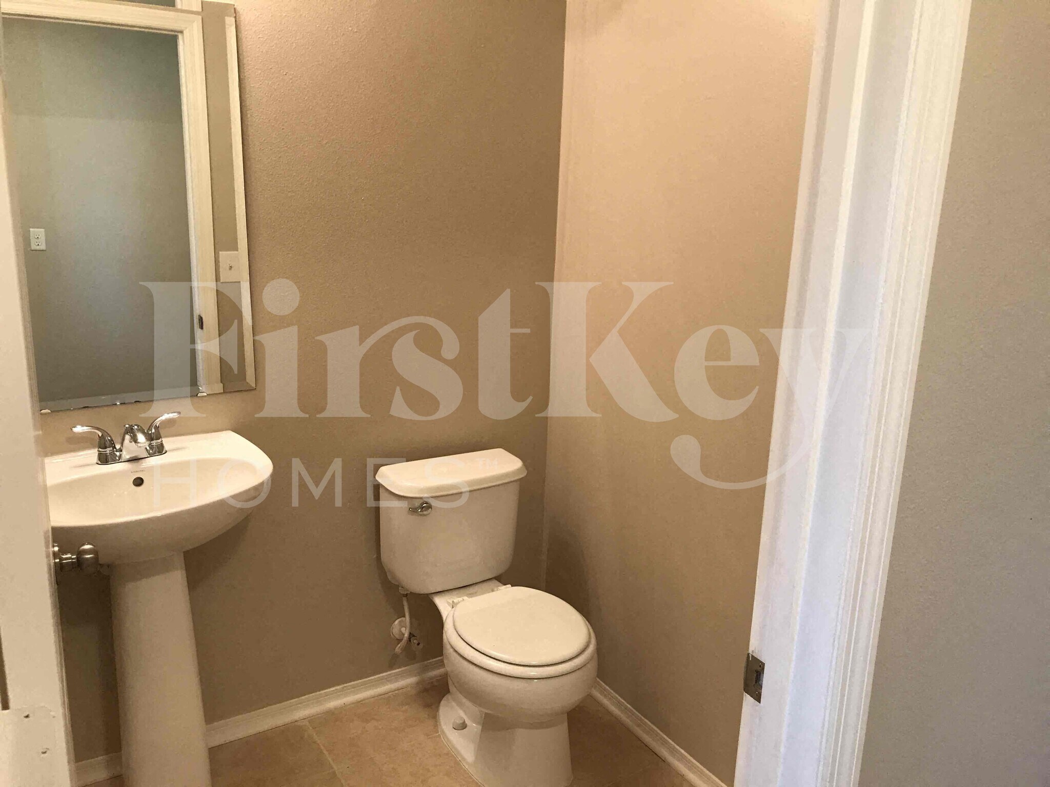 Building Photo - 5455 Sandy Shell Dr