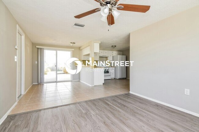 Building Photo - 3 Bedroom Pet-Friendly Home in Holiday, FL with Main Street Renewal