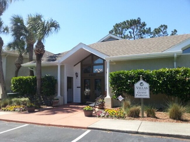 Building Photo - 3504 Sable Palm Ln