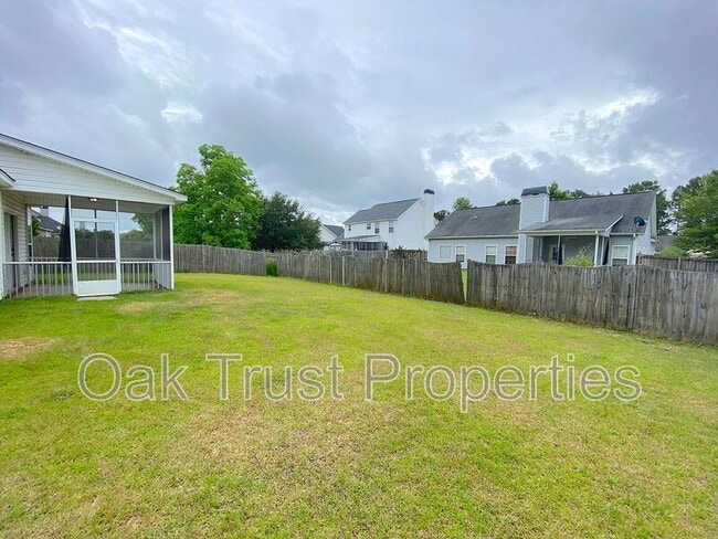 Building Photo - 119 Speer St
