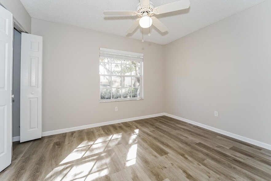 Building Photo - 5841 Eagle Cay Ln