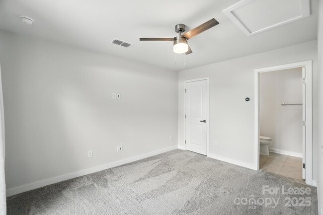 Building Photo - 952 Broad River Ln