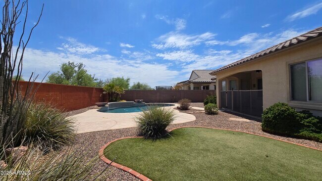 Building Photo - 13637 S 175th Dr