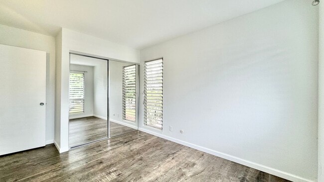 Building Photo - UPDATED 3 BEDROOM WITH 2 CAR GARAGE IN AIEA