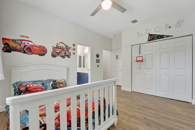 Building Photo - 5035 NW 57th Way