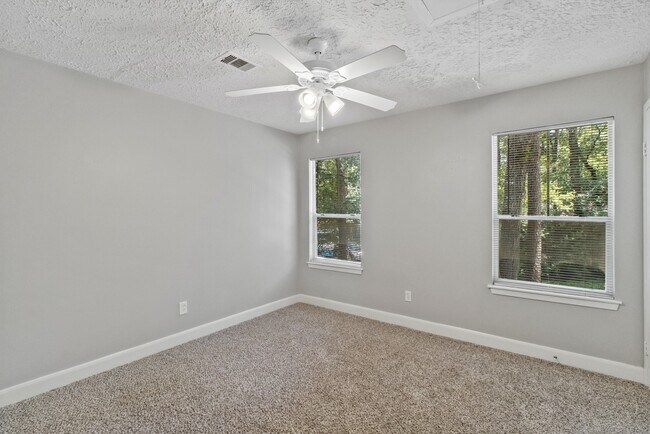 Building Photo - 11823 S Red Cedar Cir