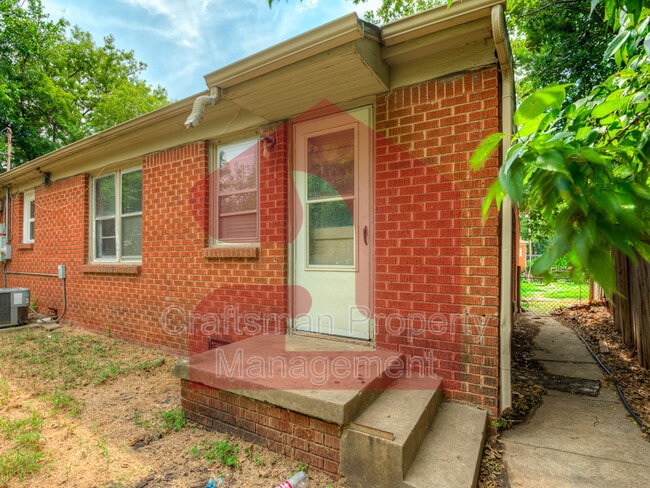 Building Photo - 1711 Brighton Ave