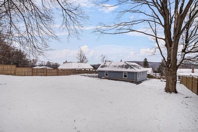 Building Photo - 917 Parkway Pl