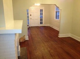 Building Photo - 308 Henry Clay Ave