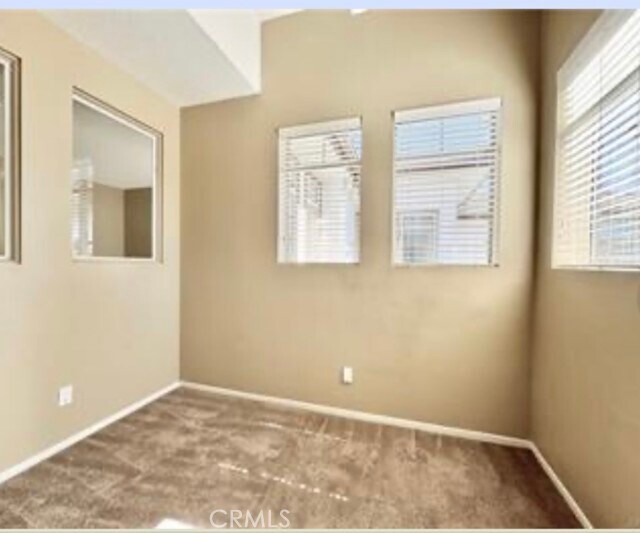 Building Photo - 32 Bogey Ln