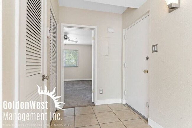 Building Photo - Fantastic 1Bdm 1Ba Midtown Condo Near Ligh...