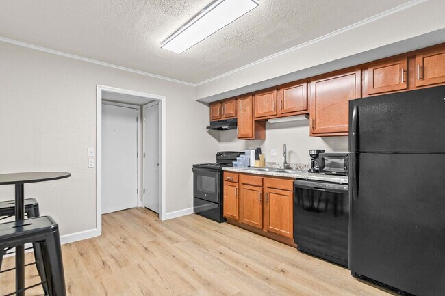 Building Photo - 2309 Cherry Hills Dr