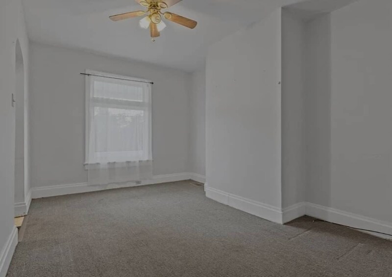 Building Photo - 9 E Pitt St