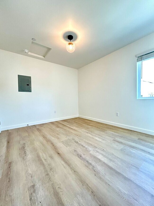 Building Photo - Now Leasing for the 2026-2027 School Year:...