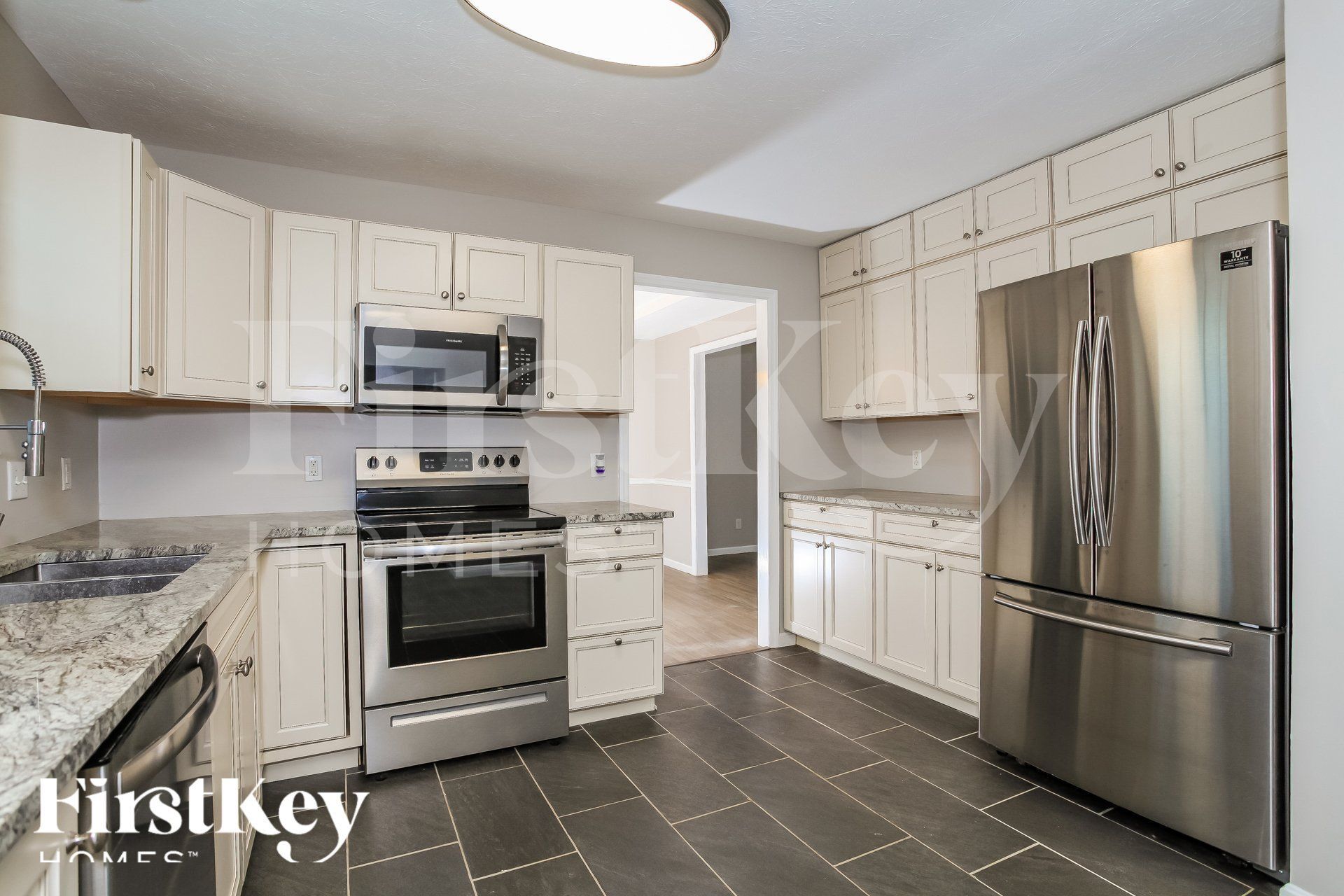 Building Photo - 410 Meadow Springs Dr